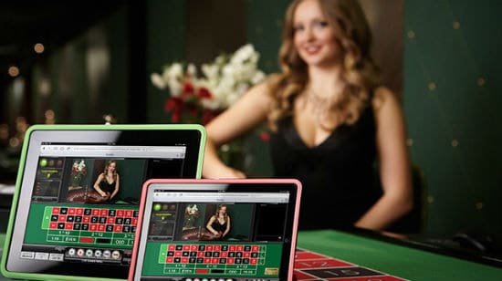 Live Online Casinos dealer